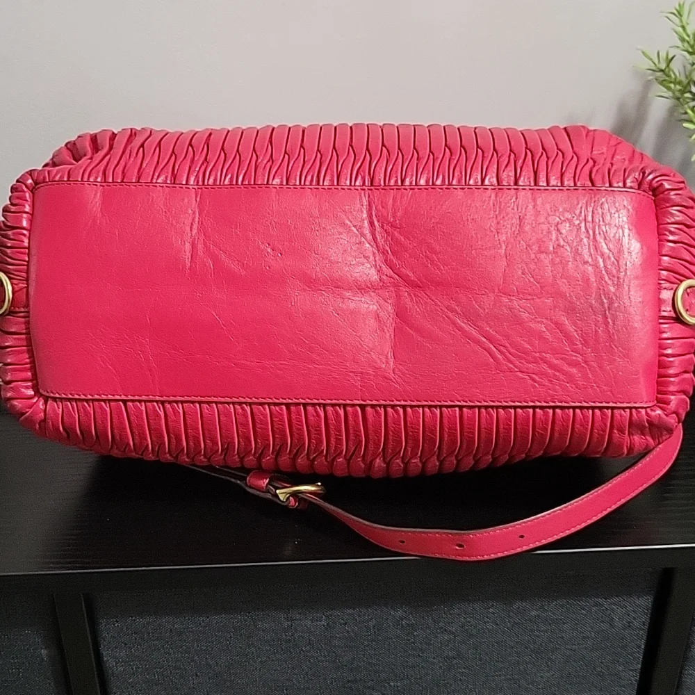 Coach Handbag - Picture 4 of 7